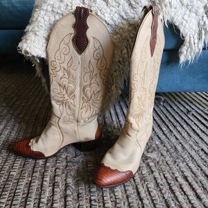 Vintage 1980's Justin Cowboy Boots